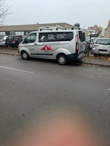 IMMER-Firmenfahrzeug am Einsatzort